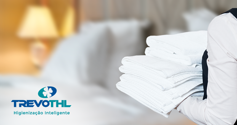 Dicas para reduzir custos e aumentar o desempenho da lavanderia de seu hotel.
